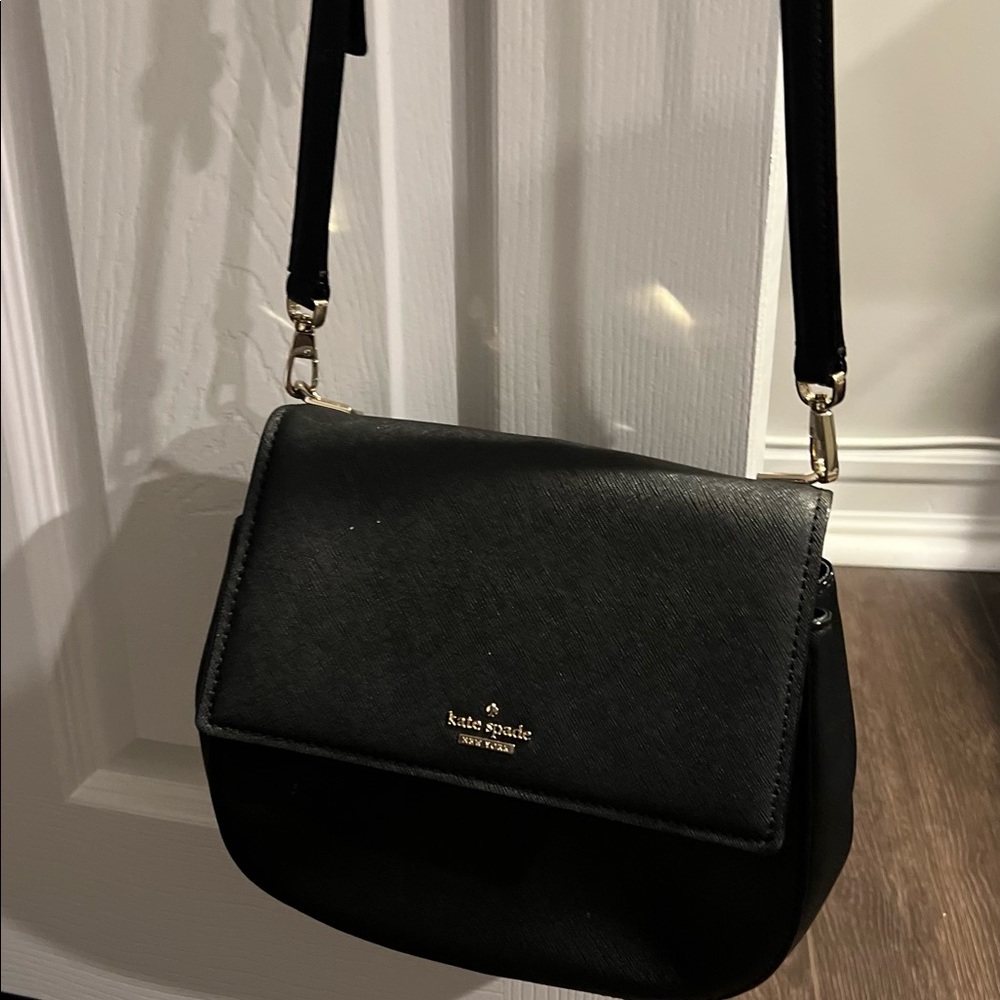 Kate spade shoulder bag   Excellent condition